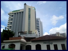 Zona Viva - 13 Calle, Holiday Inn